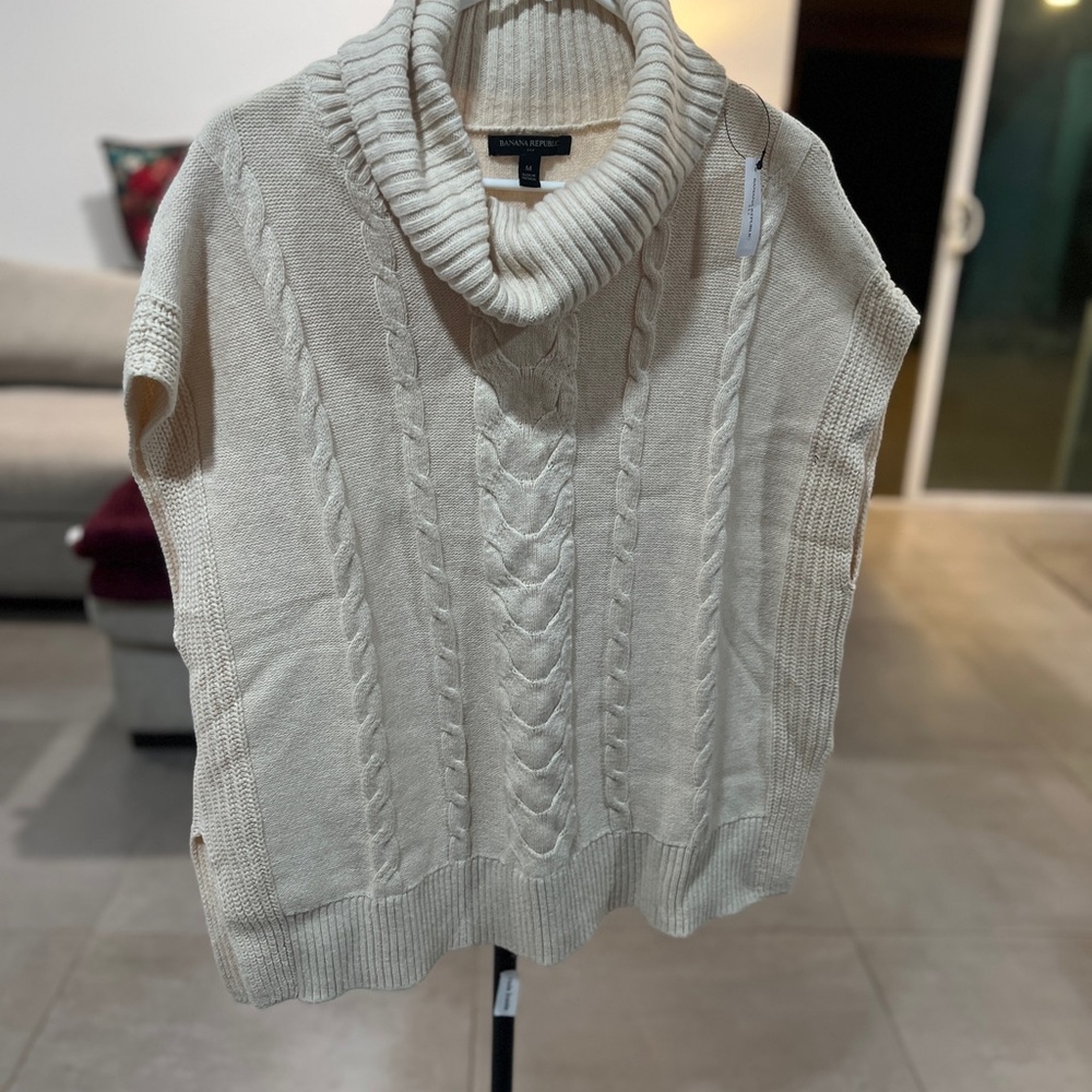 Banana Republic Cream Cowl Neck Sweater